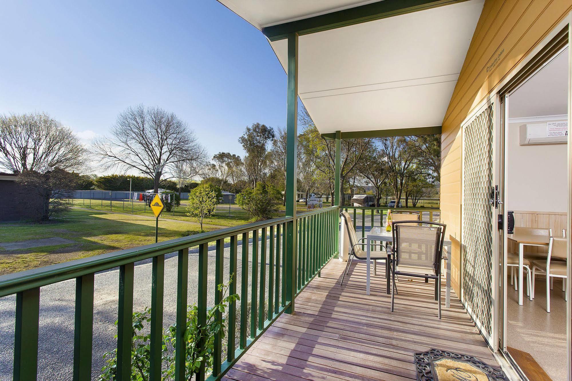 Готель Armidale Tourist Park Екстер'єр фото